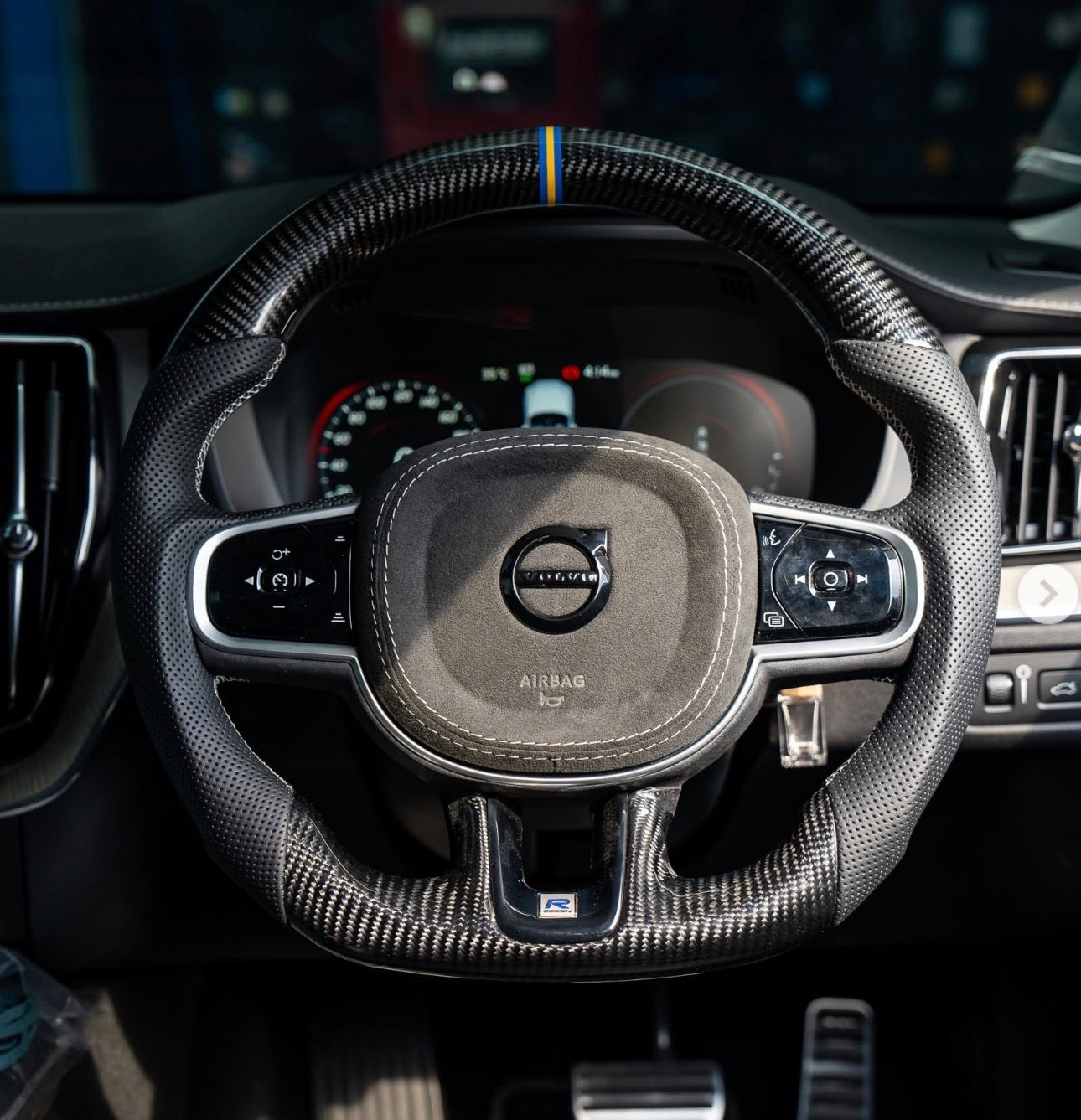 Volvo carbon wheel for Bhavan