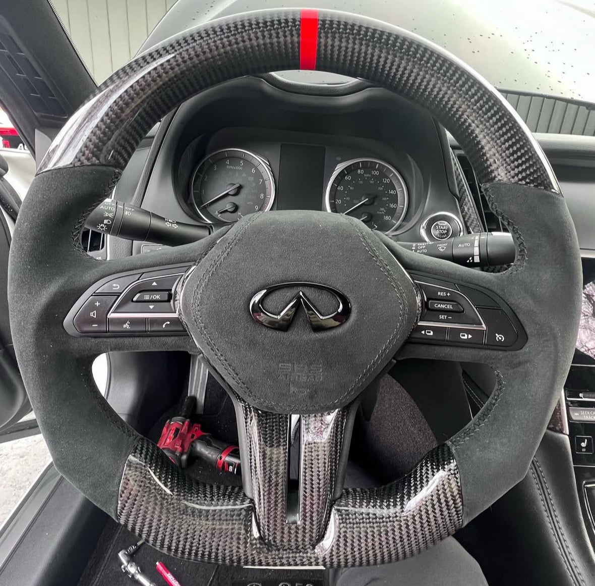 Infiniti 2017+ Sport-Style Custom Steering Wheel